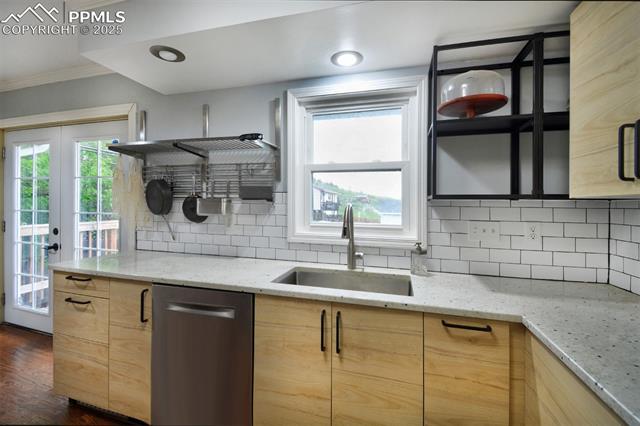 103 Aurelia Street