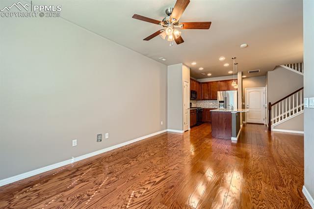 8883 White Prairie View