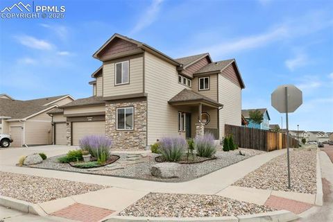 Photo of 7898 Chasewood Loop, Colorado Springs, CO 80908 (MLS # 8446220)