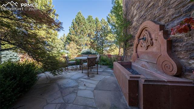 4896 Stonehill Road