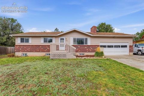 Photo of 3111 Shadowglen Way, Colorado Springs, CO 80918 (MLS # 2301472)