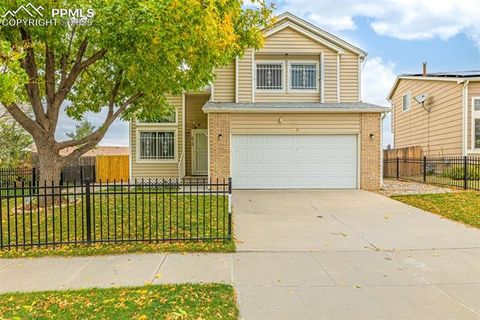 Photo of 610 Welsh Circle, Colorado Springs, CO 80916 (MLS # 1452385)