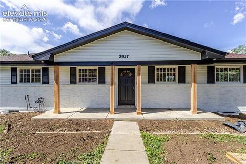 Photo of 2927 Garden Hill Drive, Colorado Springs, CO 80904 (MLS # 3194048)