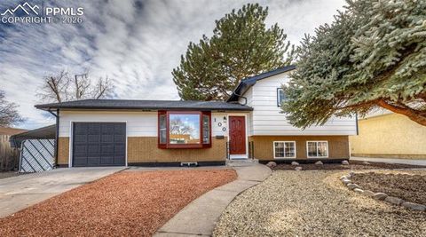 Photo of 100 Stanford Avenue, Pueblo, CO 81005 (MLS # 7370747)