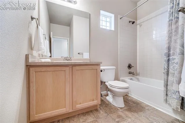 Colorado Springs, Colorado 80927, United States, 4 Bedrooms Bedrooms, ,3 BathroomsBathrooms,Residential,Active,137921