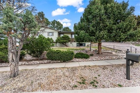 Photo of 1621 Lehmberg Boulevard, Colorado Springs, CO 80915 (MLS # 8452429)