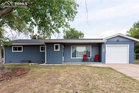 Photo of 402 Grand Boulevard, Colorado Springs, CO 80911 (MLS # 4862390) Photo of 402 Grand Boulevard, Colorado Springs, CO 80911 (MLS # 4862390)