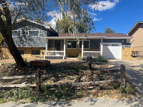 Photo of 622 Rowe Lane, Colorado Springs, CO 80911 (MLS # 1373987)