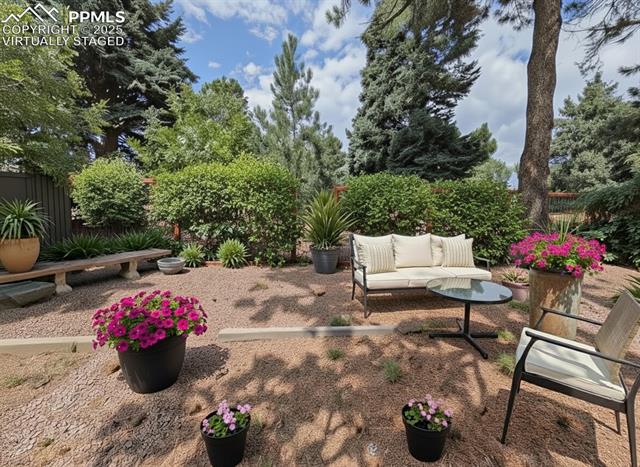 25 E Cheyenne Mountain Boulevard