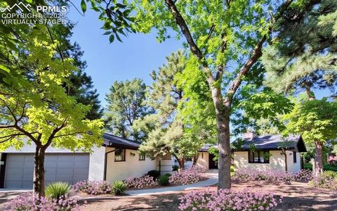 Photo of 25 E Cheyenne Mountain Boulevard, Colorado Springs, CO 80906 (MLS # 3847688)