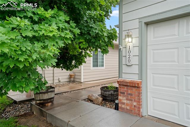 1020 Samuel Point