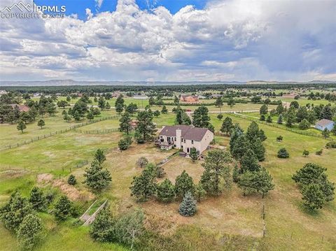 Photo of 2585 Mohawk Way, Monument, CO 80132 (MLS # 5543876)