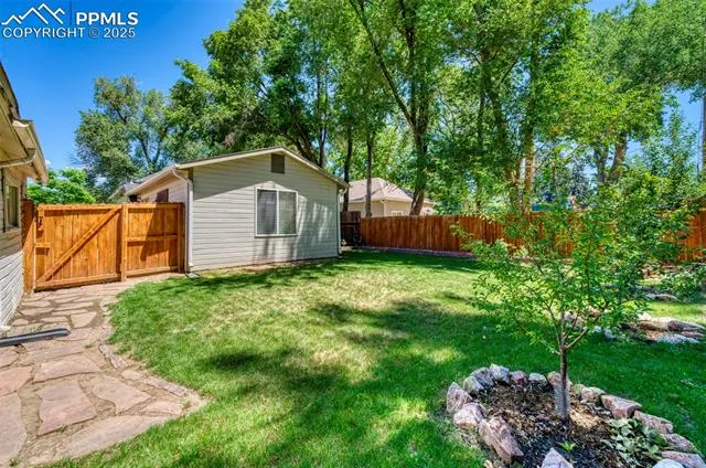 Canon City, Colorado 81212, United States, 3 Bedrooms Bedrooms, ,2 BathroomsBathrooms,Residential,Active,155209