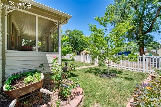 Canon City, Colorado 81212, United States, 3 Bedrooms Bedrooms, ,2 BathroomsBathrooms,Residential,Active,155209