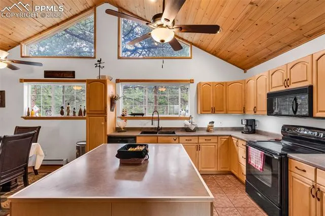 Westcliffe, Colorado 81252, United States, 5 Bedrooms Bedrooms, ,3 BathroomsBathrooms,Residential,Active,175530