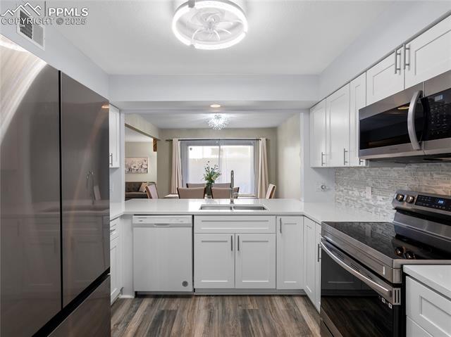 3330 Templeton Gap Road 63