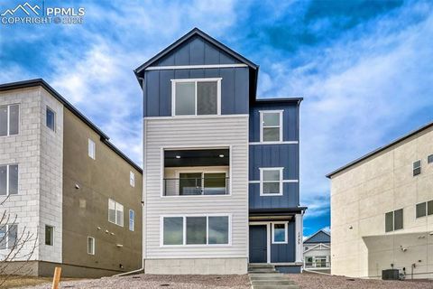 Photo of 1723 Keystone Crest Lane, Colorado Springs, CO 80905 (MLS # 7482126)