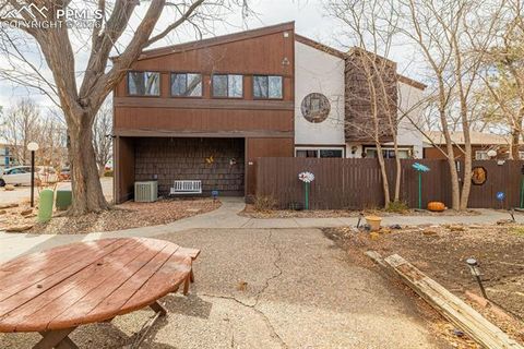 Photo of 130 Scotland Road #D, Pueblo, CO 81001 (MLS # 1359991)