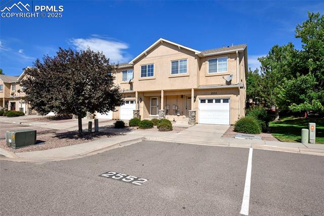 2552 Mesa Springs View