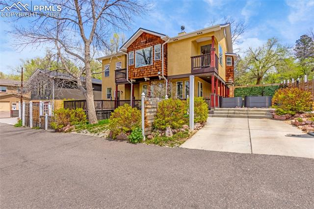 321 Graceland Grove