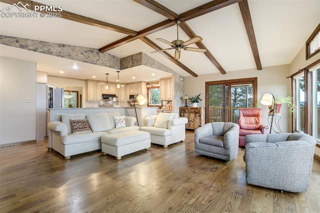 4323 Roundtree Court