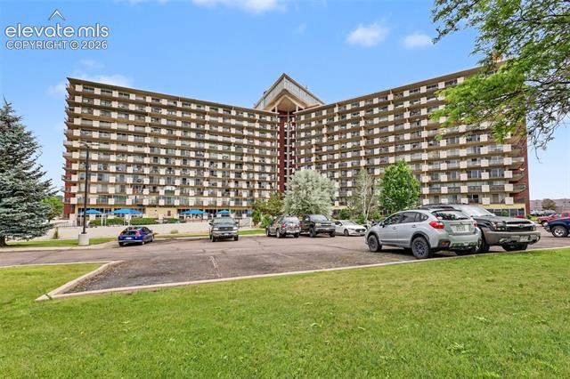411 Lakewood Circle A906