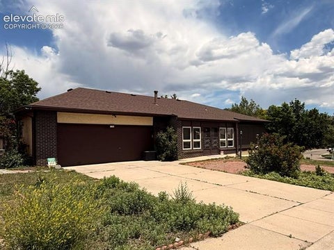 Photo of 330 Catalina Drive, Colorado Springs, CO 80906 (MLS # 4580836)