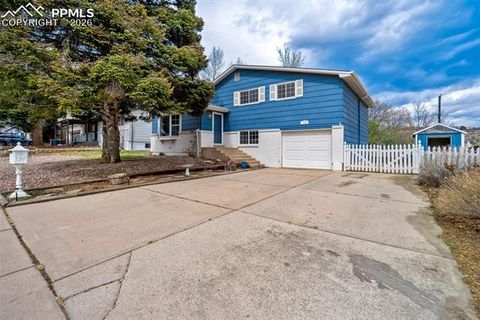 Photo of 1002 Delft Drive, Colorado Springs, CO 80907 (MLS # 9522215)