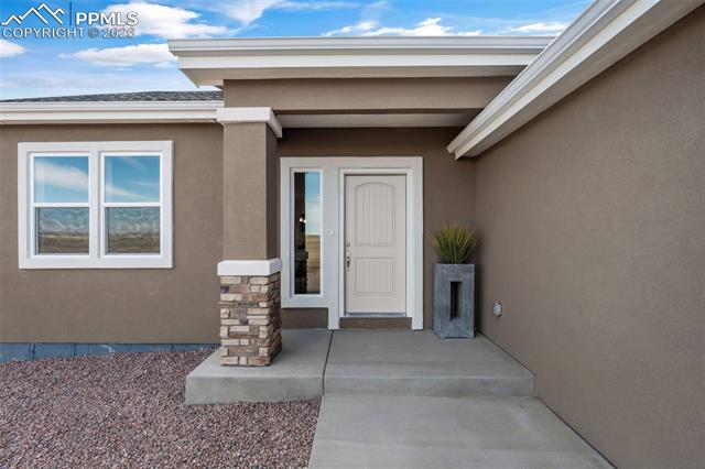 916 E Platteville Boulevard