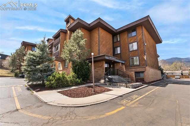 935 Saturn Drive 105