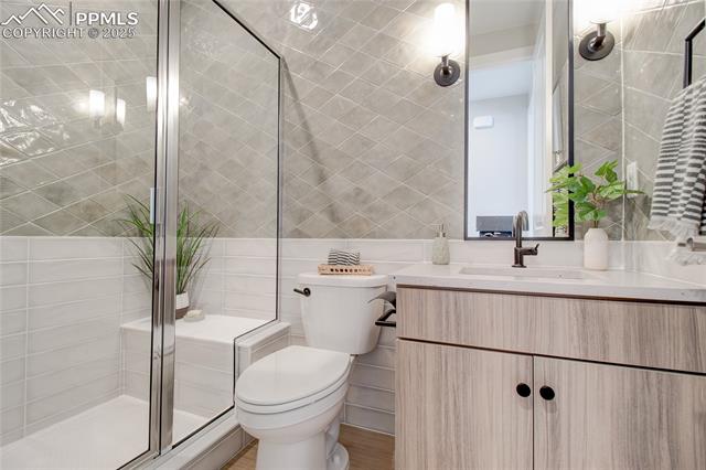 6505 Loaderman Drive