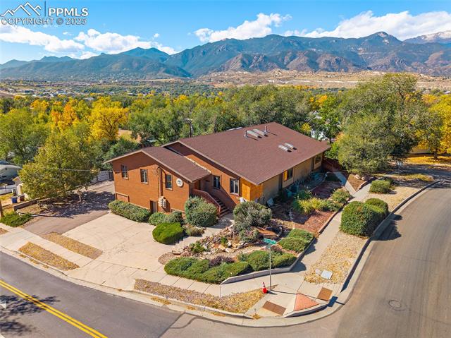 2103 W Uintah Street