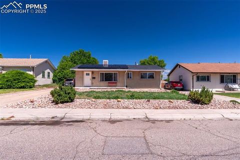 1611 Englewood Drive Pueblo CO 81005