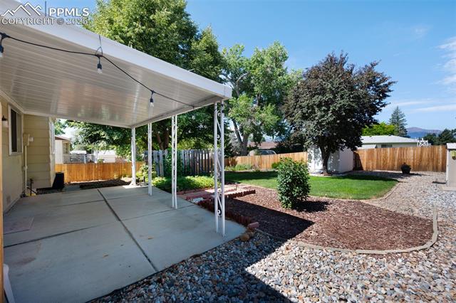 1508 E Owen Circle