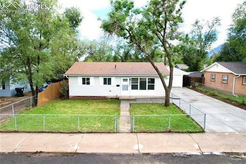 Photo of 1117 Montrose Avenue, Colorado Springs, CO 80905 (MLS # 2985935)