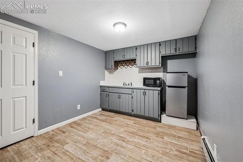 Tiny photo for 547 Loomis Avenue, Colorado Springs, CO 80906 (MLS # 1070561)