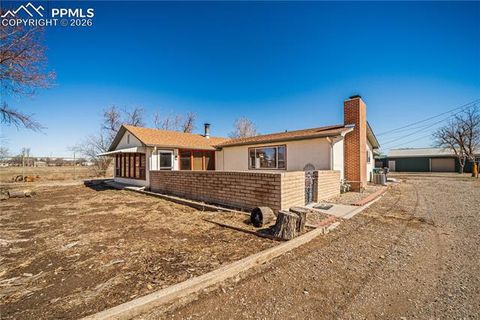 Photo of 302 Meade Avenue, Pueblo, CO 81001 (MLS # 4204004)