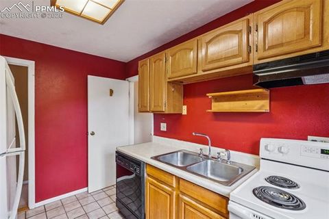 Tiny photo for 68 Minnehaha Avenue, Manitou Springs, CO 80829 (MLS # 5400245)