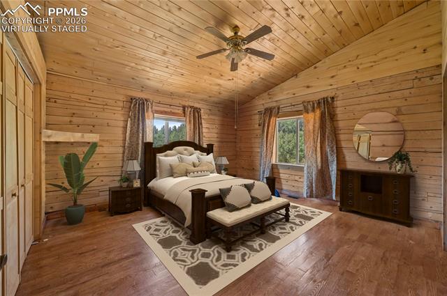 927 Stonehenge Drive