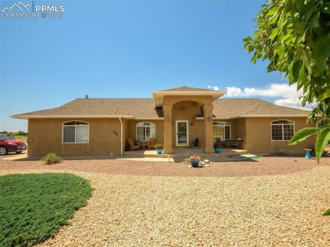Photo of 1060 W Stallion Drive, Pueblo, CO 81007 (MLS # 8642435) Photo of 1060 W Stallion Drive, Pueblo, CO 81007 (MLS # 8642435)