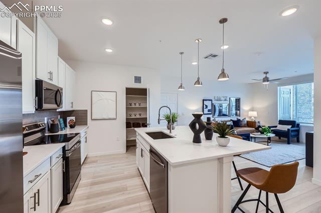 2232 Arikaree Heights 302