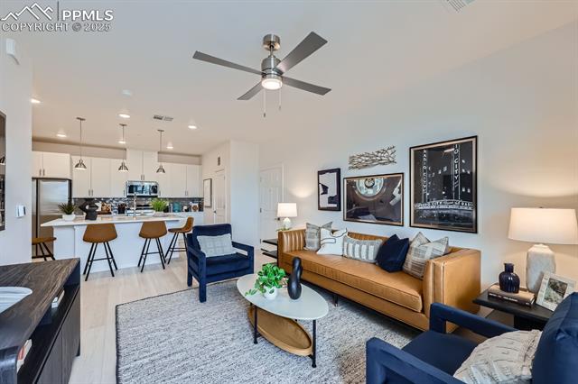 2232 Arikaree Heights 302