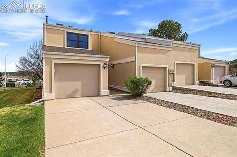 Photo of 6907 Gayle Lyn Lane, Colorado Springs, CO 80919 (MLS # 4203152)