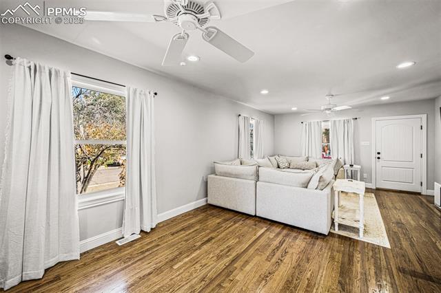 2531 N Greenwood Street