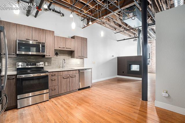 101 N Tejon Street 425