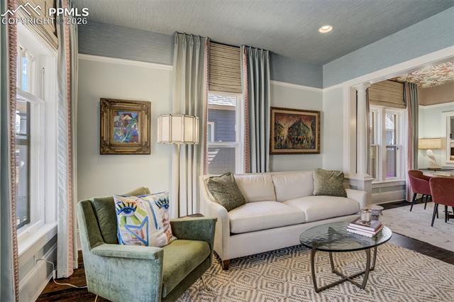 321 E Willamette Avenue