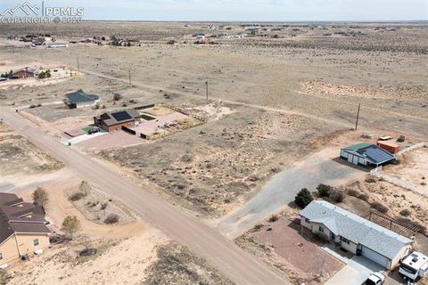 Photo of 1626 N Billy The Kid Lane, Pueblo, CO 81007 (MLS # 4087450)