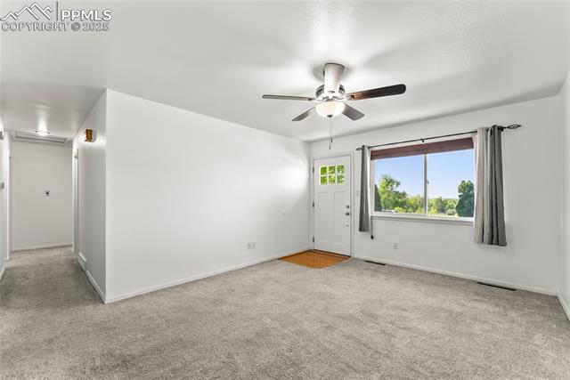3118 E San Miguel Street