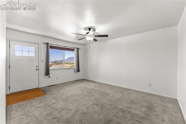 3118 E San Miguel Street