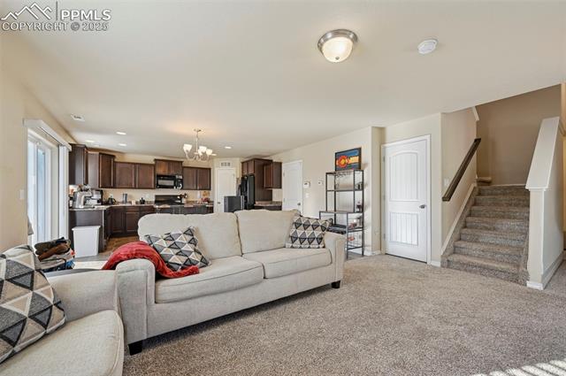 8721 Dry Needle Place